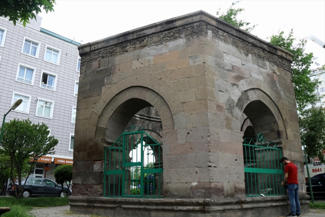 508 yıllık Suya Kanmış Hatun vakfı yardımlarını sürdürüyor