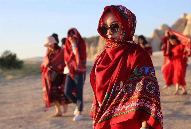 Türkiye tatili ile ödüllendirilen Çinli kadınlar Kapadokya'da