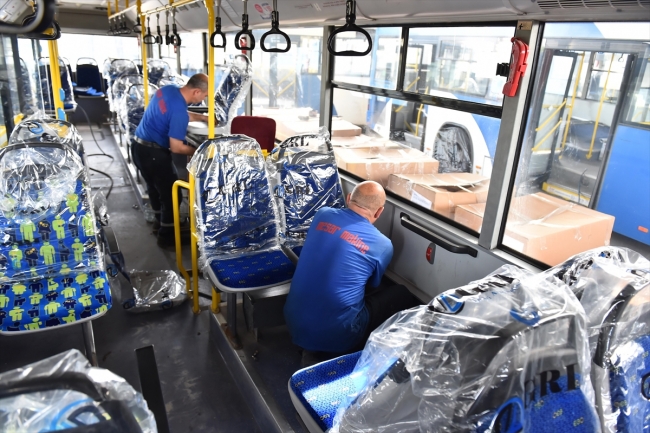 Başkentte otobüslerde "öncelikli koltuklara" özel figür