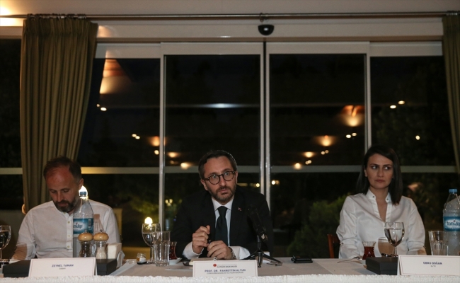 Fahrettin Altun, Cumhurbaşkanlığı muhabirleriyle buluştu