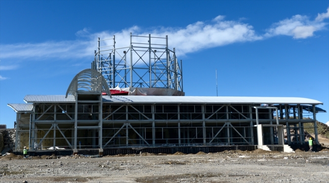Doğu Anadolu Gözlemevi'nin teleskop ve aynası hazır