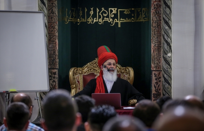 "Dünya döndükçe" tarihi binada tasavvuf öğretisini yaşatıyorlar