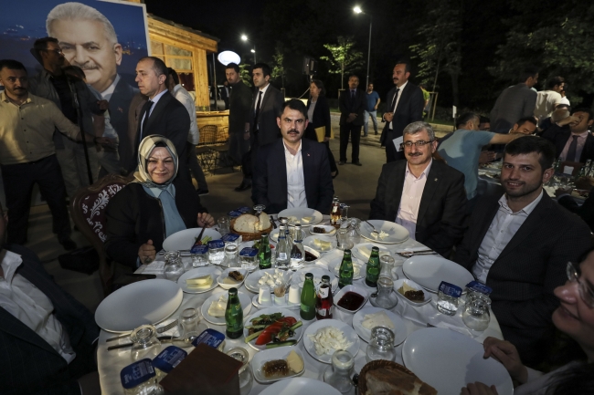 Bakan Kurum: 234 milyar liralık iş yaptık