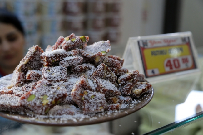 Çukurova'nın "bayram şekeri" Cezerye