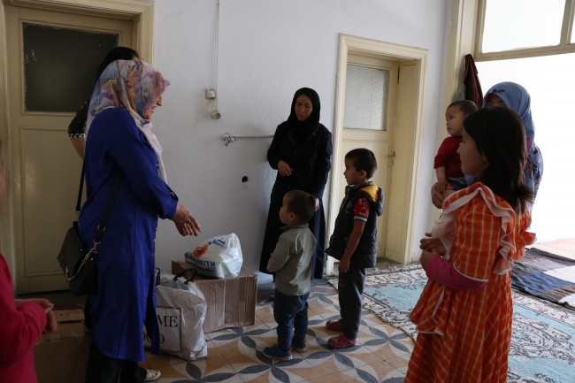 Minik öğrenciler ramazanda yetimleri ve yoksul aileleri unutmadı