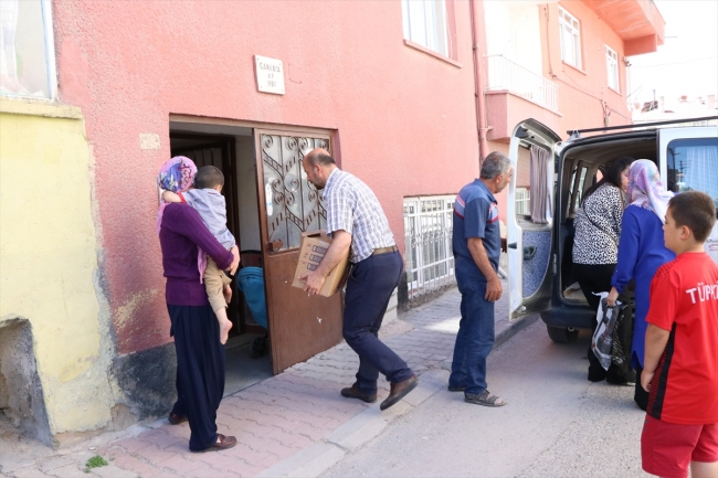 Minik öğrenciler ramazanda yetimleri ve yoksul aileleri unutmadı