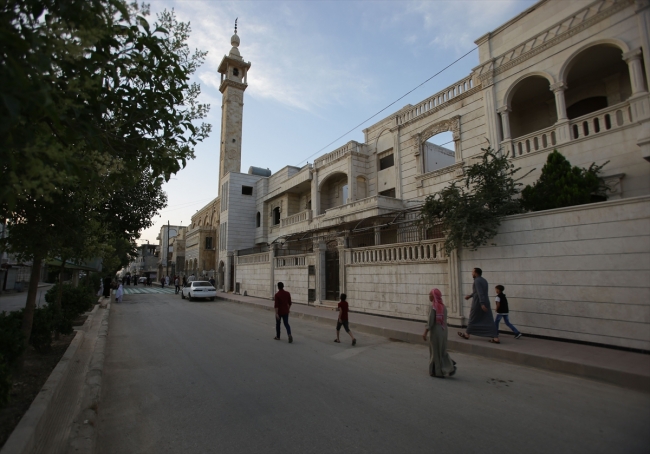 Terörden temizlenen yerlerde bayram namazı idrak edildi