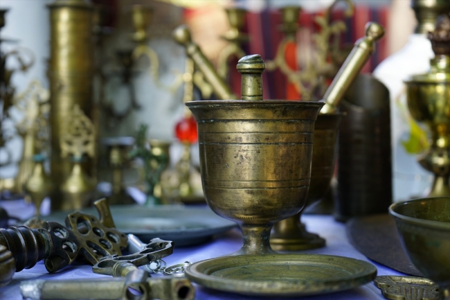 Kazdağları'nın eteklerinde bayramlık "antika pazarı"