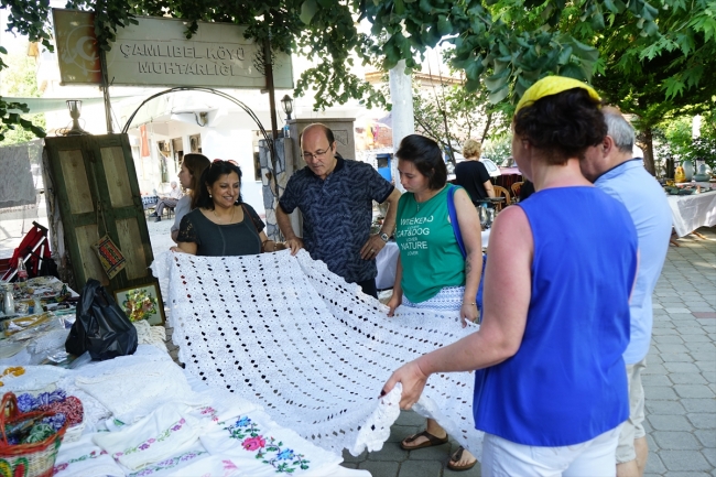 Kazdağları'nın eteklerinde bayramlık "antika pazarı"