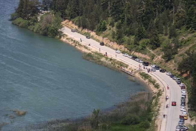 Temiz havasıyla öne çıkan Bolu'yu bayramda binlerce kişi ziyaret etti