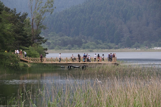 Temiz havasıyla öne çıkan Bolu'yu bayramda binlerce kişi ziyaret etti
