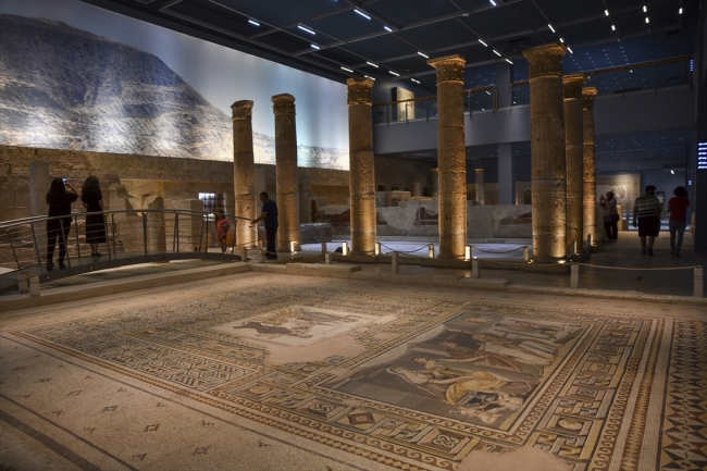 Çingene kızı 9 günde 22 bin ziyaretçiyi ağırladı