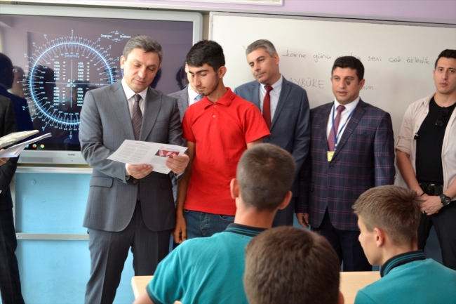 Şehit Aybüke öğretmenin okulunda hüzünlü karne töreni