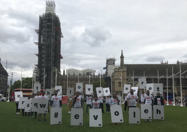Esed'in İdlib saldırıları Avrupa'nın 18 başkentinde protesto edildi