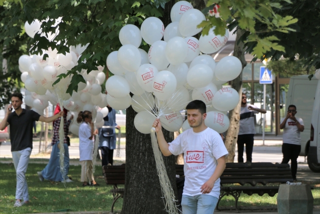 Esed'in İdlib saldırıları Avrupa'nın 18 başkentinde protesto edildi