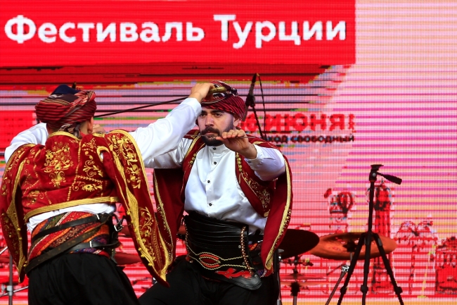 Rusya'da Türkiye Festivali'ne yoğun ilgi
