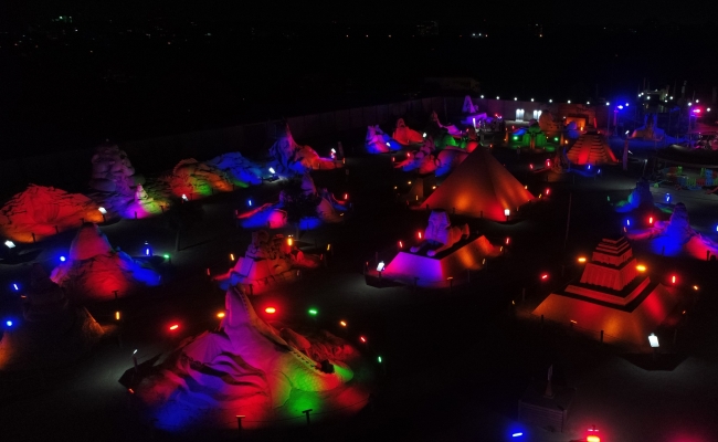 Kum heykel festivali rekora gidiyor