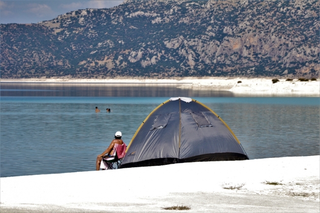 Salda Gölü bu yıl da ziyaretçilerini ağırlamayı bekliyor