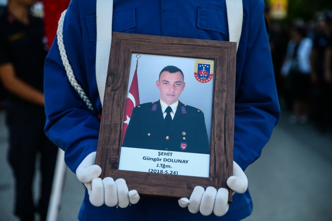 Şehit teğmen Güngör Dolunay son yolculuğuna uğurlandı