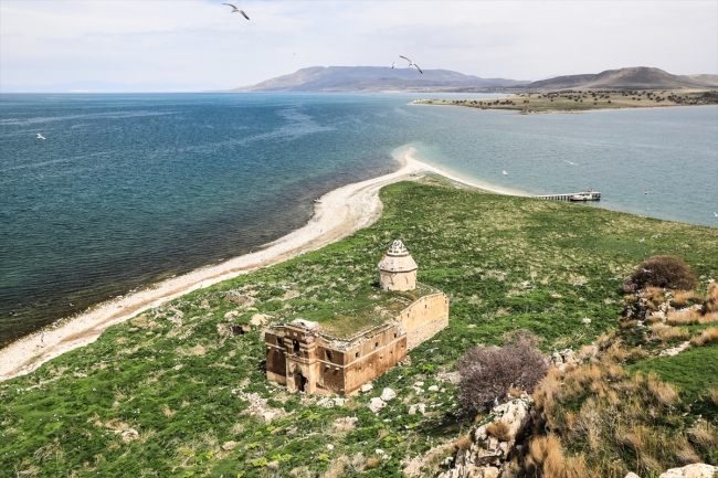 Van Gölü'ndeki adalarda ekolojik sistemi koruma önlemleri