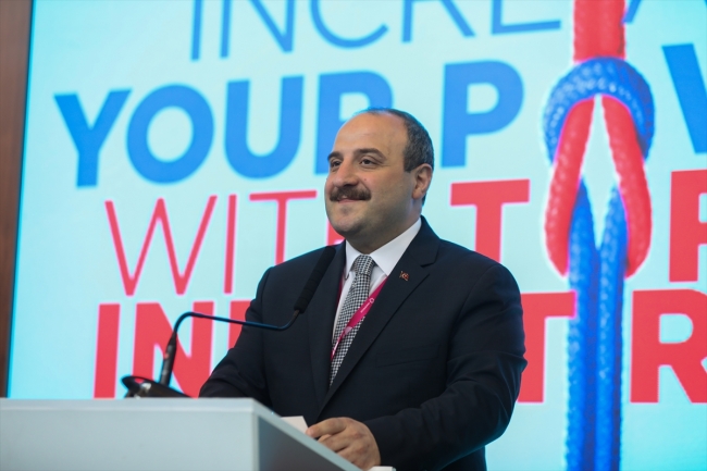 Rusya'da Türkiye Milli Fuar Alanı açıldı