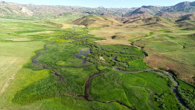 Beytüşşebap, doğal güzellikleriyle hayranlık uyandırıyor