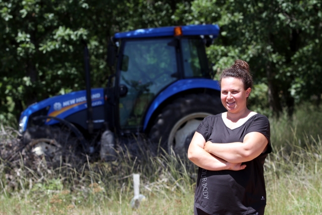 Köyüne dönen kadın mühendis lavanta yetiştiriyor