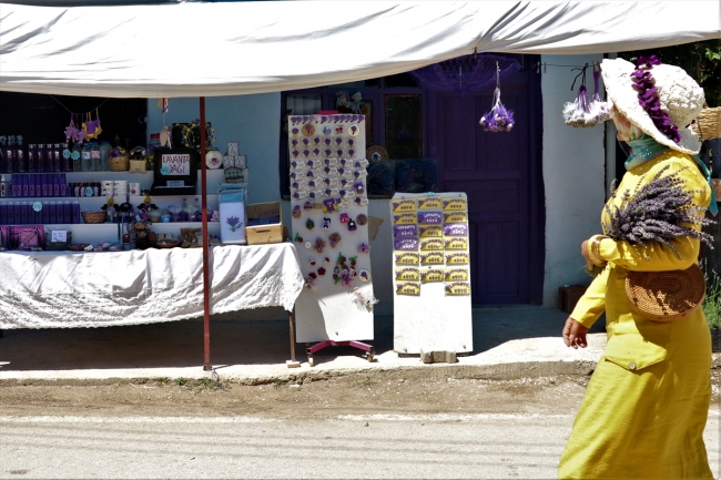 Kuyucaklı kadınların ekmek kapısı "lavanta"