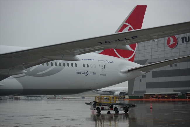 THY'nin ikinci "rüya uçağı" İstanbul'a geldi