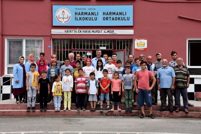 Mahalle sakinleri okullarını yeni döneme hazırladı