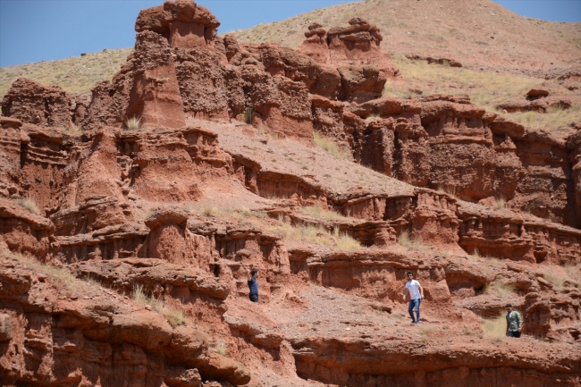 Doğu Anadolu'nun kırmızı peri bacaları