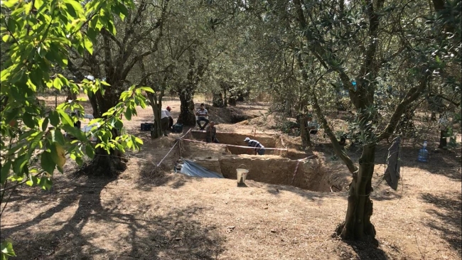 Bursa'da Roma dönemine ait lahit mezar bulundu