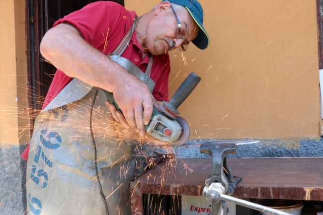 Kamyon makaslarından özel tasarım bıçaklara
