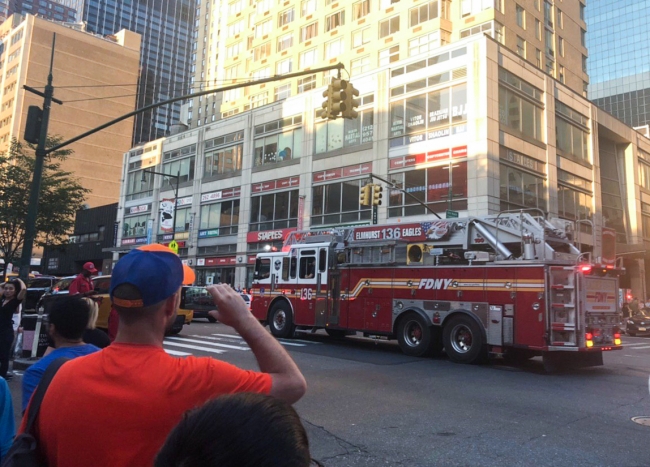 Manhattan'da elektrik kesintisi binlerce kişiyi mağdur etti