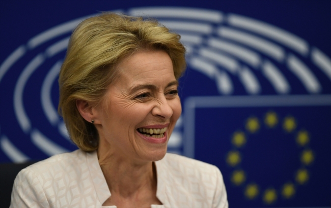 AB Komisyonu Başkanlığına Ursula von der Leyen atandı