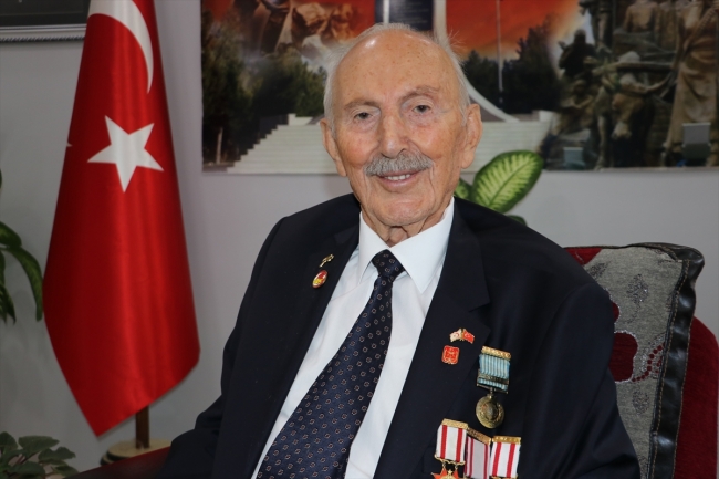 96 yaşındaki gazi, gazilerin hizmetinde