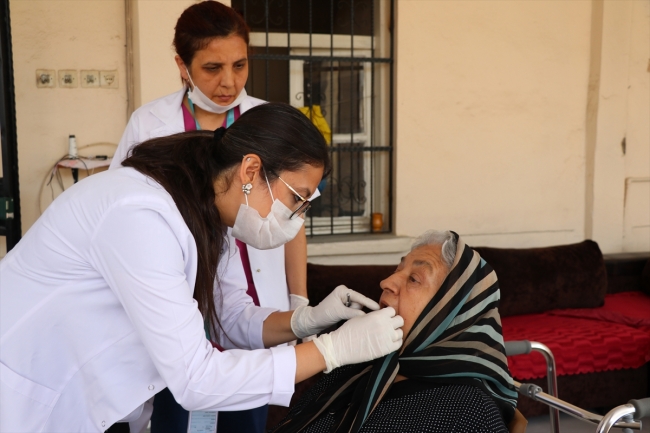 Diş kliniğini hastaların ayağına götürüyorlar