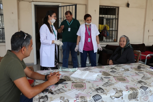 Diş kliniğini hastaların ayağına götürüyorlar