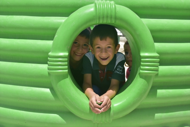 Teröristler yıktı, devlet sıcak yuvaya kavuşturdu