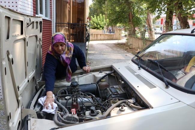 Dudu teyze 64 yaşında otomobil sürme hayalini gerçekleştirdi