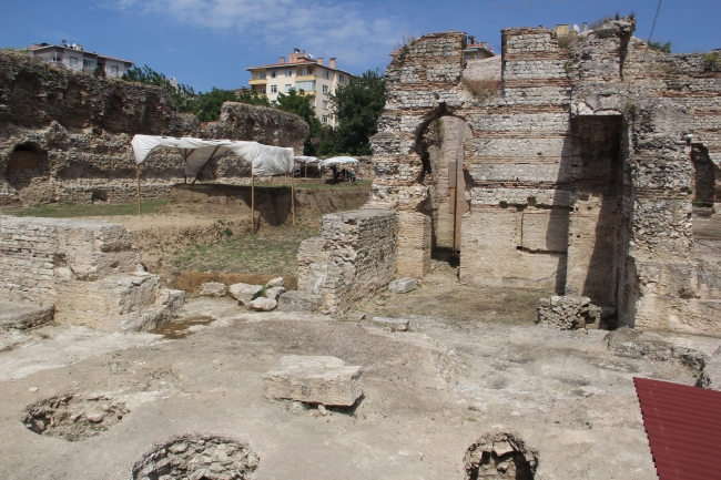 Sinop'ta 2 bin 300 yıllık yapı gün yüzüne çıkarılıyor