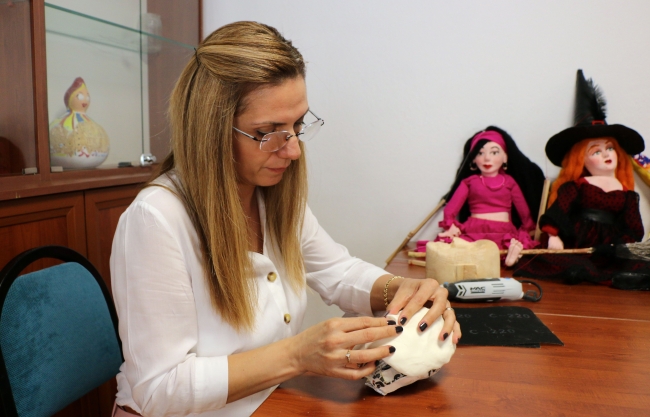 Kukla merakı girişimci yaptı