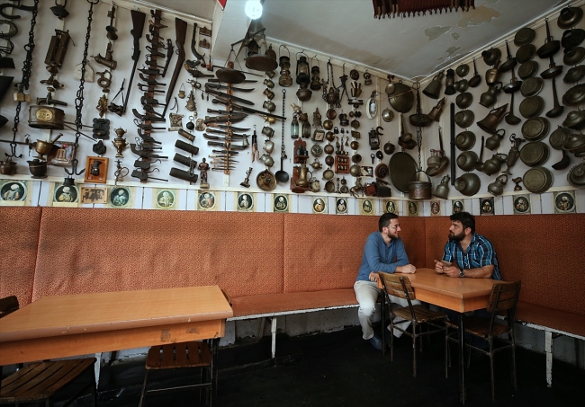Trabzon'da çay ocağındaki köy müzesi ilgi görüyor