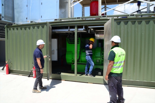 Çöpten üretilen elektrikle 3 bin ev aydınlanıyor