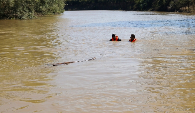 Düzce'de su altı ekipleri titizlikle çalışıyor