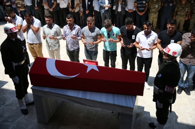 Hakkari şehidi son yolculuğuna uğurlandı