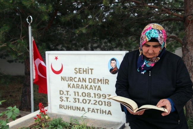 Hakkari'de şehit olan Nurcan Karakaya ve Bedirhan'ın acısı dinmiyor