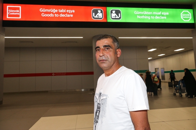 Nijerya'da kurtarılan 4 Türk'ten 2'si yurda döndü