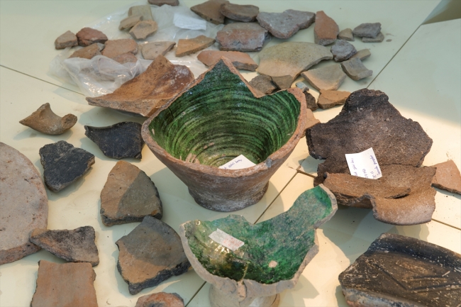 Ahlat'ta 883 yıllık kitabe bulundu