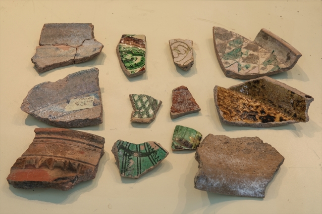 Ahlat'ta 883 yıllık kitabe bulundu